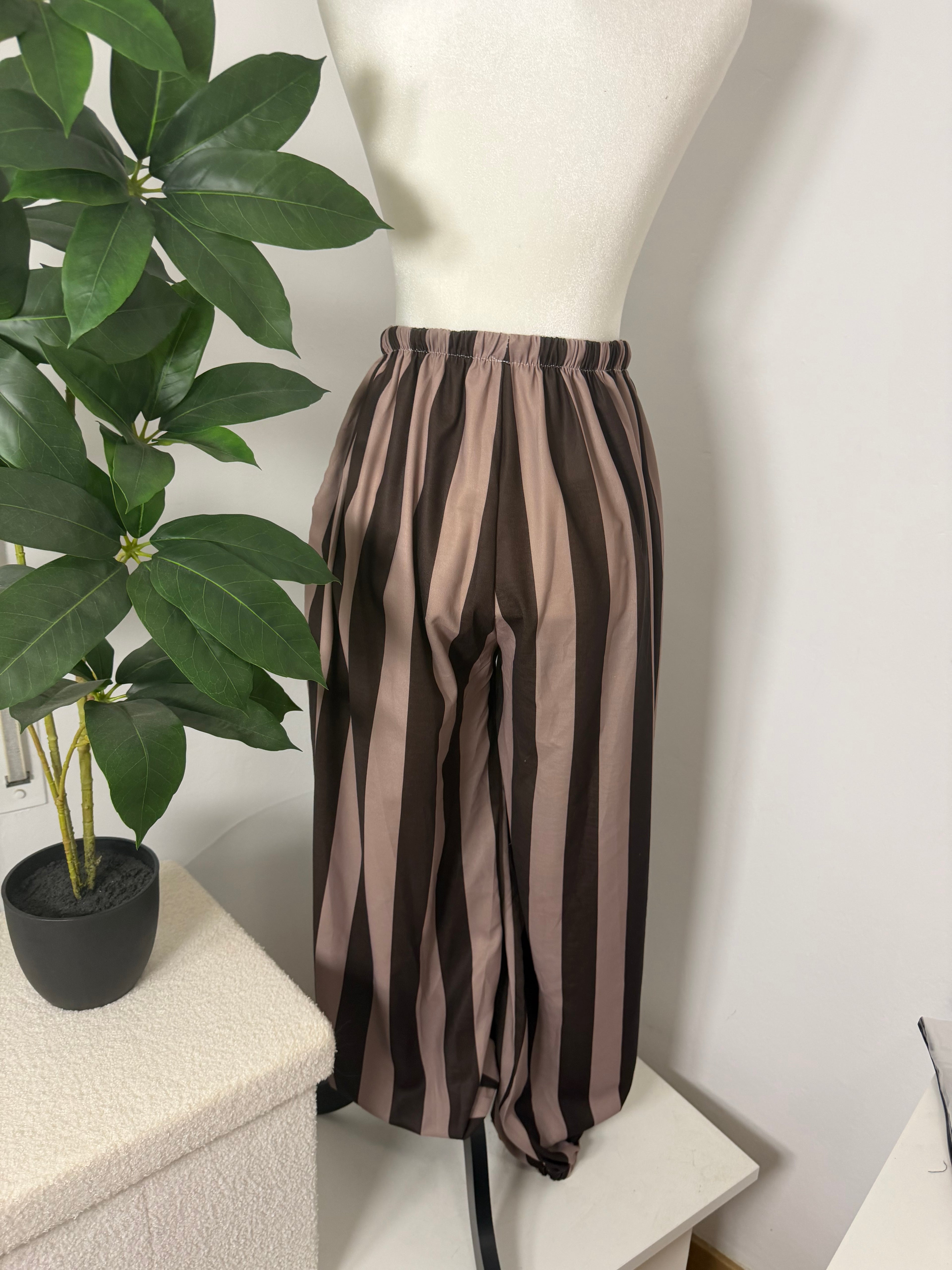 Pantalón rayas